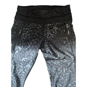 Lululemon Speed Up Tight Full-On Luxtreme Geometric Ice Grey Black 4